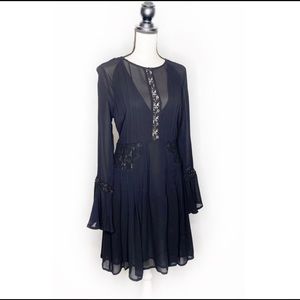 ASTR THE LABEL Black Ruffle Long Sleeve Dress M